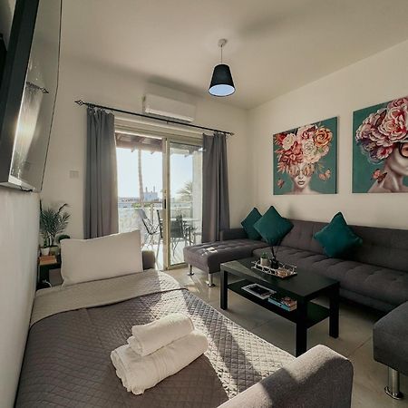 Апартаменты 1B Seaside Orchid, Sea, Center Пафос Экстерьер фото